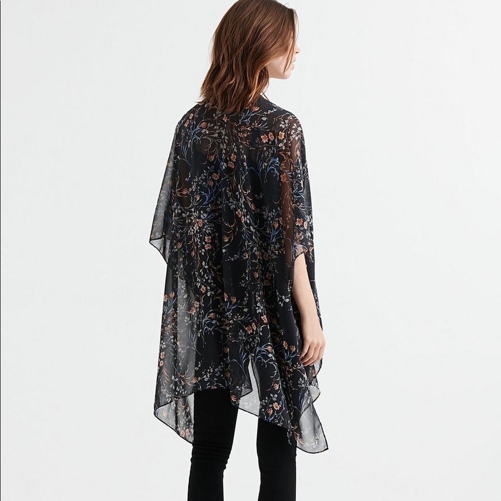 NWT Lucky Brand Sprigged Floral Kimono Sheer Chiffon - Picture 2 of 6
